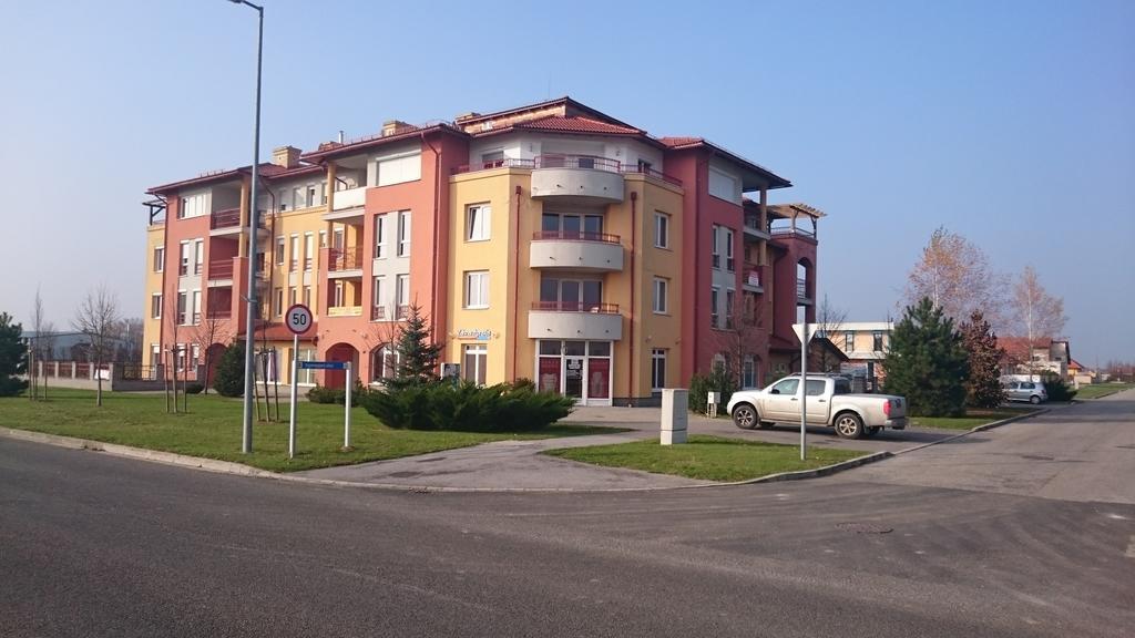 Reka Apartman Bük Zimmer foto